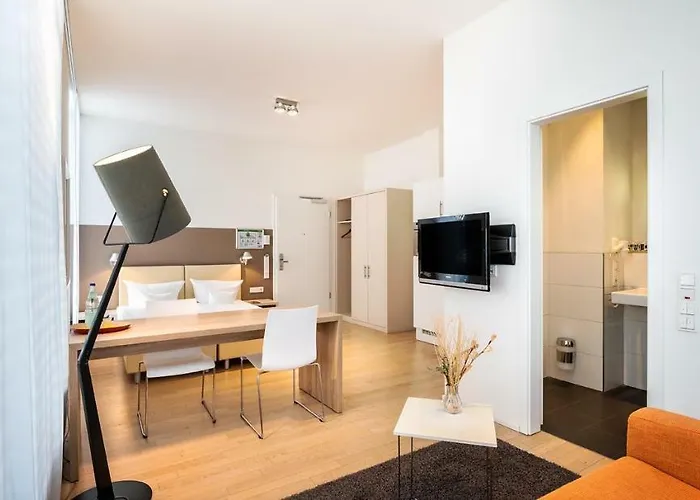 Schroeders Appartementhotel Апарт-отель 2*